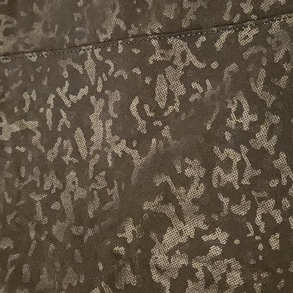 Calvin Kline black athletic performance joggers size medium camo design - Picture 9 of 10